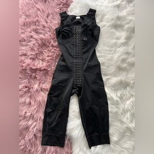 Black Overbust Shapewear, Size Medium